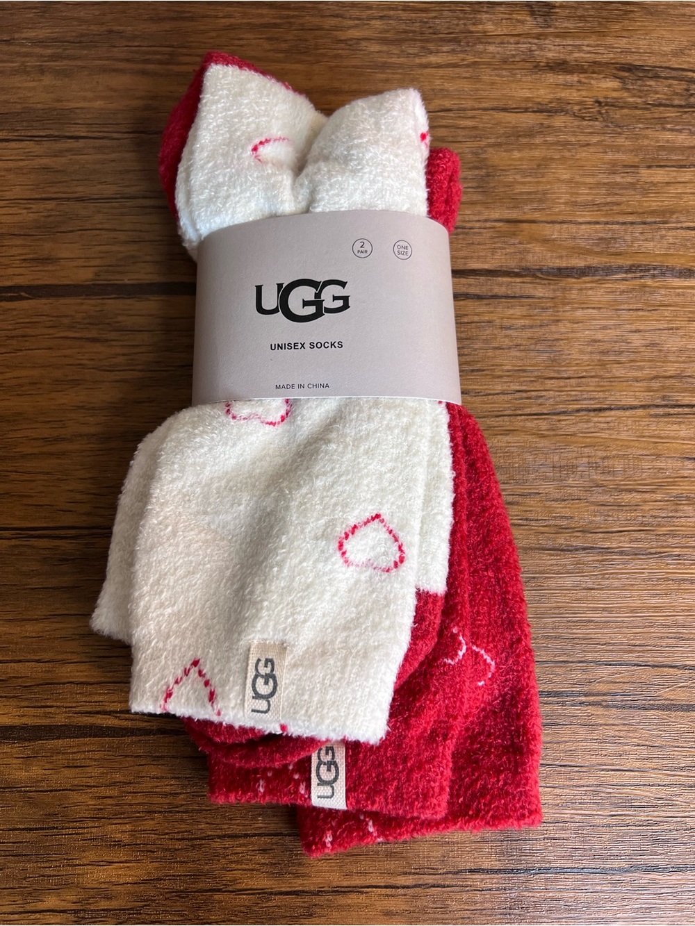 NWT UGG Red & White Heart Pattern Cozy Socks- 2 Pair